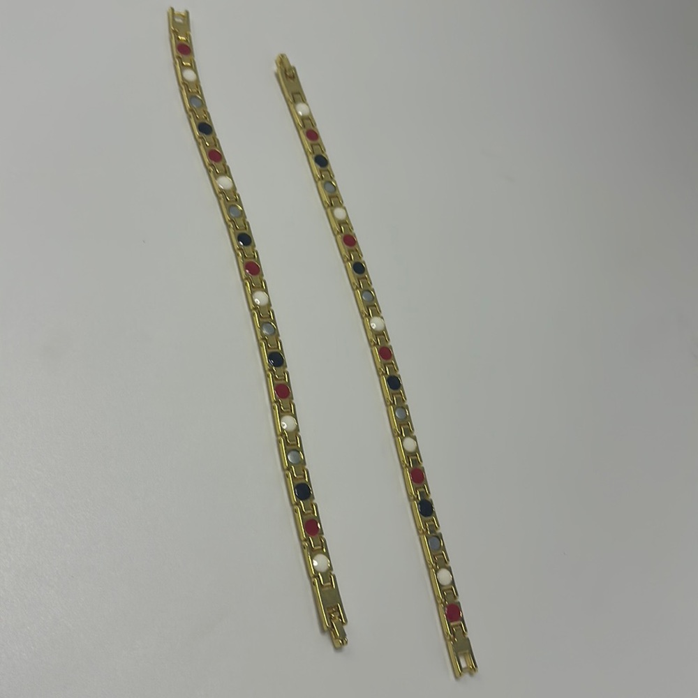 Bundle of two bracelets